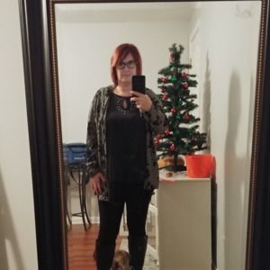 Meet your Posher, Melissa